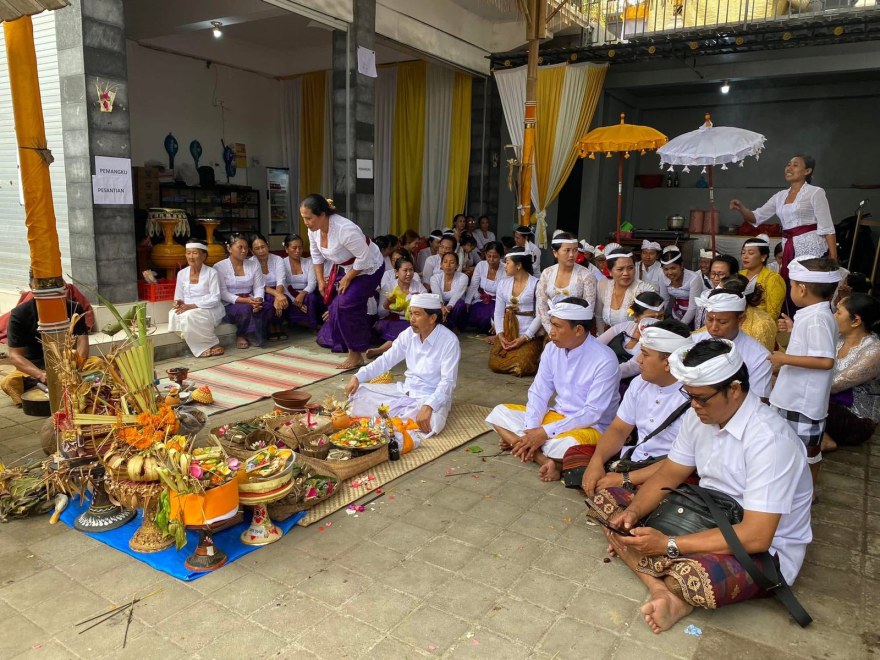 PIODALAN PADUDUSAN ALIT KANTOR PERBEKEL KEDISAN